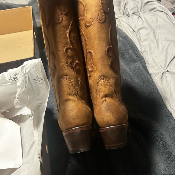 Circle G - Picture 6 of 9